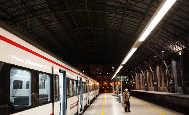 Renfe congela las tarifas de Cercanías y sube hasta un 7% los regionales