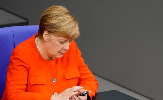 Merkel viaja a Grecia cinco años después su última visita
