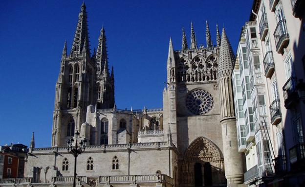 El Ayuntamiento incorporará la imagen del VIII Centenario de la Catedral a todas sus publicaciones