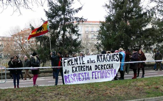 Vox demuestra músculo en Burgos a pesar de las protestas