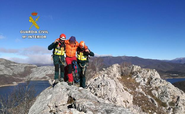 Rescatado un montañero burgalés herido en el pico Gilbo