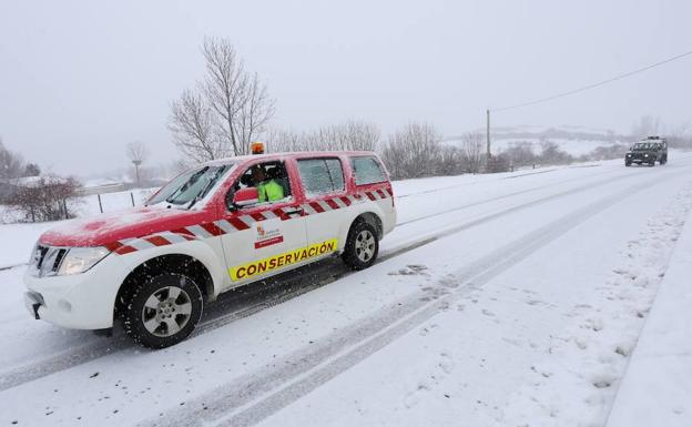 La nieve deja a 110 alumnos sin clases en diez centros de Burgos, León, Palencia y Soria