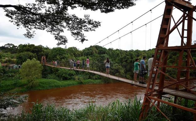 La rotura de una presa minera en Brasil generó un tsunami asesino