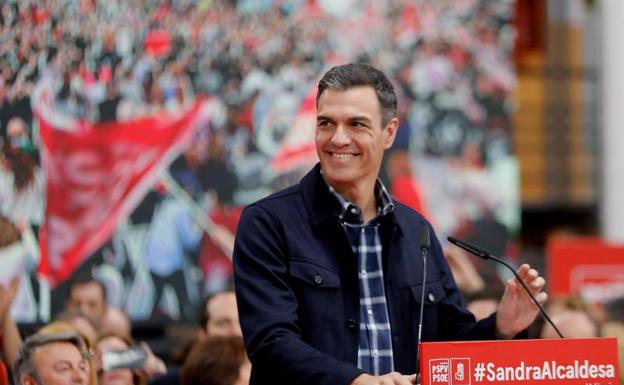 Sánchez critica el exceso de «testosterona» de una oposición sin escrúpulos