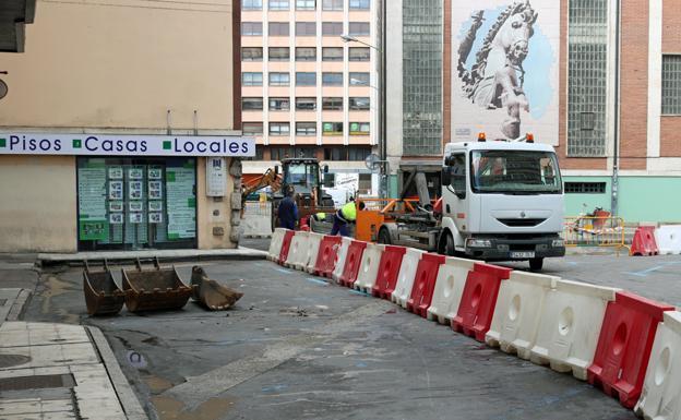 El PCAS denuncia que la falta de un lugar para depositar escombros impide el trabajo de la Brigada de Obras