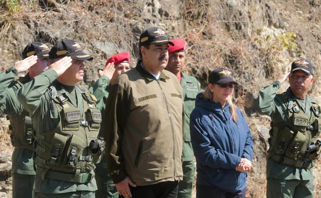 Un general venezolano reconoce a Guaidó como presidente del país