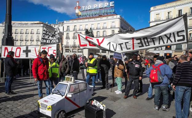 Madrid rechaza la última propuesta de los taxistas