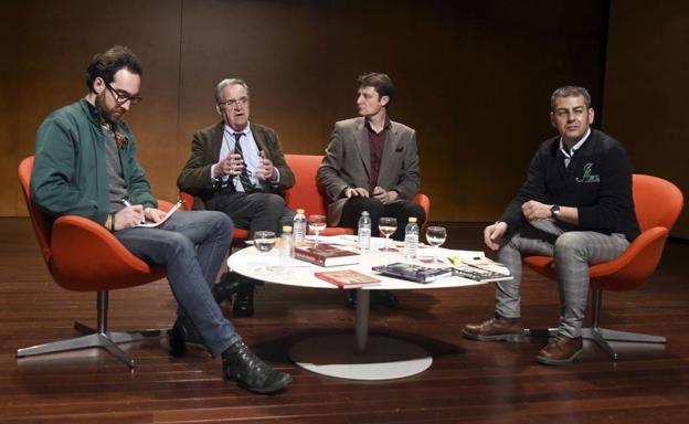 Cultural Cordón acoge la mesa redonda 'Delibes, Burgos y el cine'