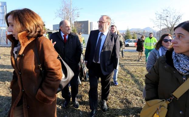 Rey considera que la gratuidad de las tasas universitarias no es progresista, ni justa ni sostenible