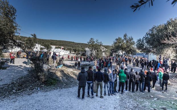 El burgalés Diego Herrera lleva recaudados 1.460 euros para su proyecto de fotoperiodismo con los refugiados en Europa