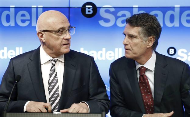 El presidente y consejero delegado del Sabadell renuncian a sus bonus por la crisis de TSB