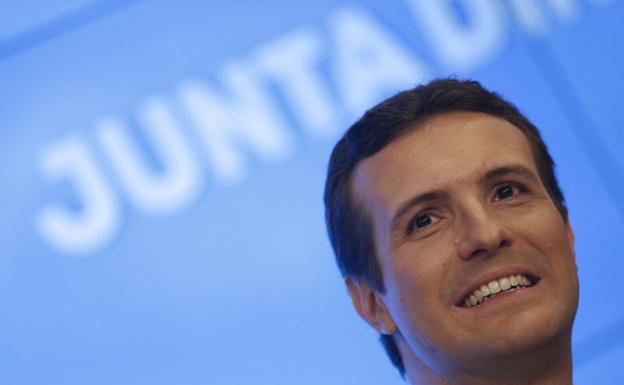 Casado pide al electorado de Cs y Vox que vote por el PP en el Senado