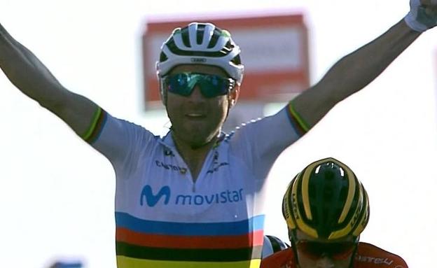 Alejandro Valverde consigue su primera victoria con el arcoíris