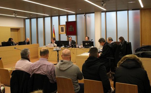 Condenan a 3 años y 7 meses de prisión a un policía local de Miranda por revelación de secretos