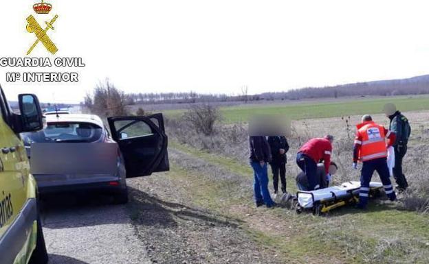 La Guardia Civil auxilia a una mujer que rompió aguas en pleno viaje entre Cistierna y León