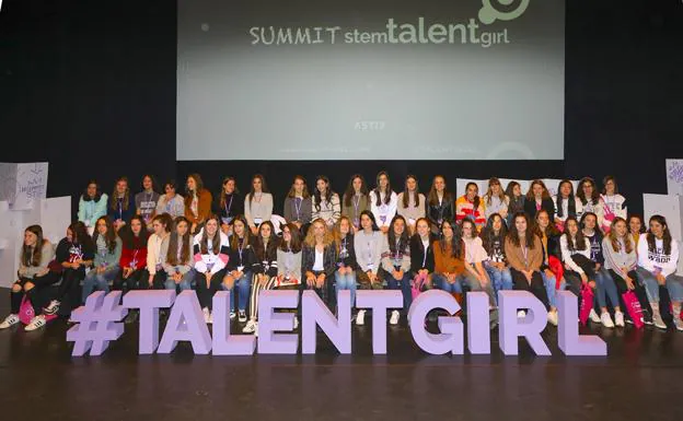 Un total de 250 niñas participan en el encuentro autonómico 'STEM Talent Girl'