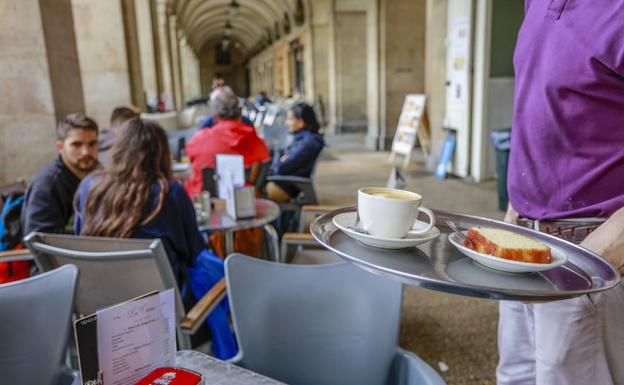 El Gobierno prorroga 'in extremis' las ayudas al sector turístico para salvar 50.000 empleos