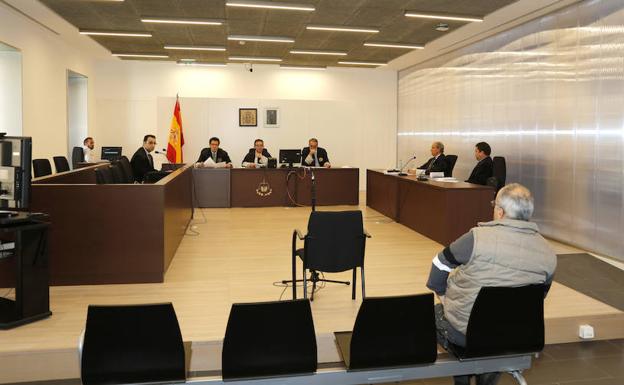 Acepta tres años de cárcel en Palencia por abusos a un hombre con discapacidad