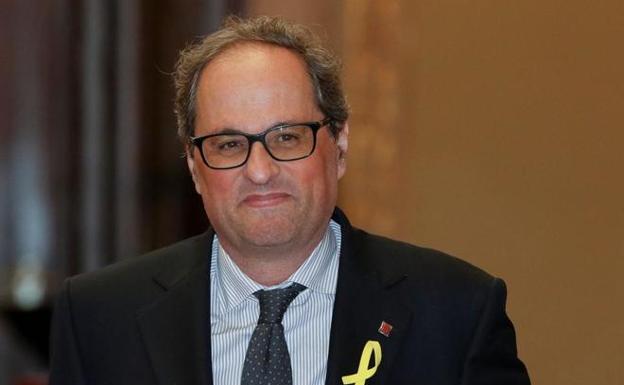 Torra se niega a retirar los lazos de la Generalitat y desafía a la junta electoral