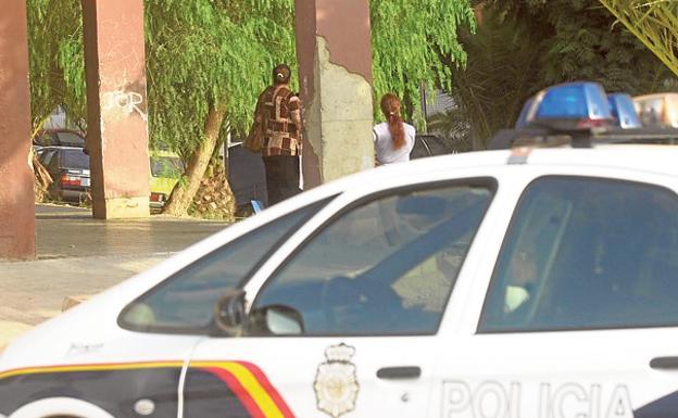 Un hombre mata a puñetazos a su vecino en Valencia tras discutir las mujeres de ambos