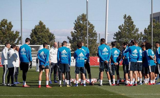 Zidane comienza su terapia de grupo