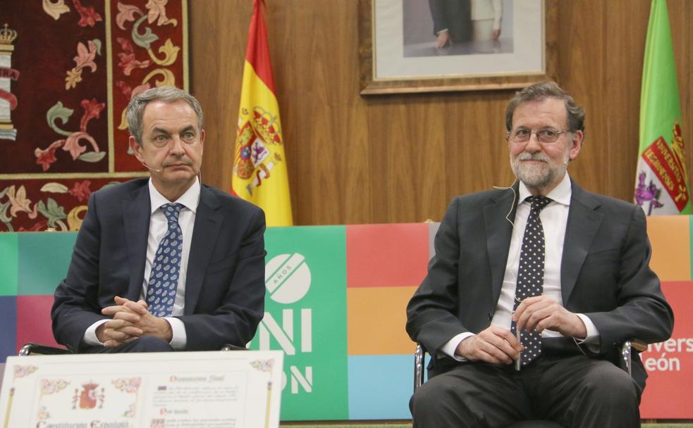 Zapatero y Rajoy unidos en León: «Los 40 años de la democracia han sido 40 años de éxito para España»