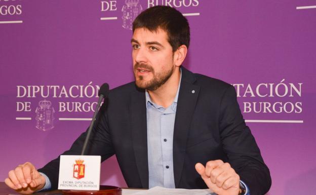 Jurado acusa al PP de utilizar a los alcaldes de la provincia con fines electoralistas