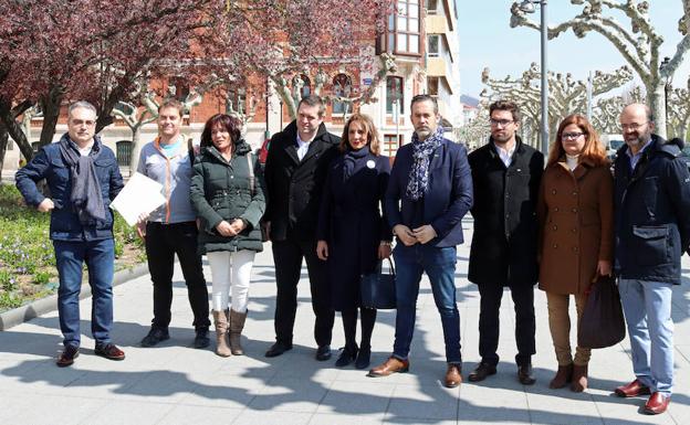 Vox presenta sus candidaturas «convencidos» de que tendrán representación por Burgos