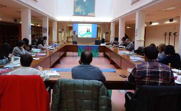 La desigualdad de oportunidades de los gitanos, protagonista en el primer día de jornadas sobre Igualdad de Trato en la UBU