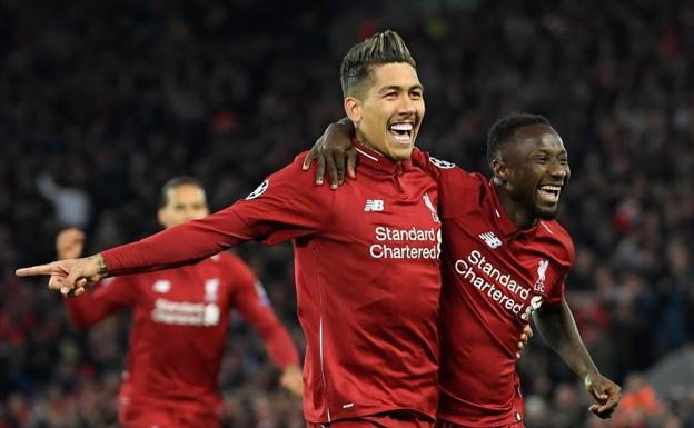 El Liverpool, muy superior al Oporto, pone pie y medio en semifinales