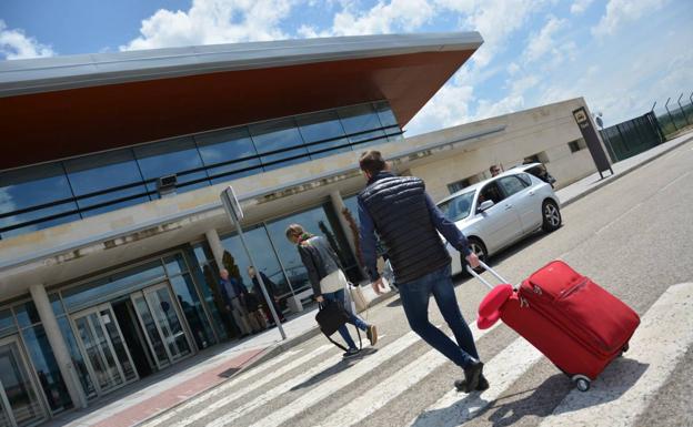 Burgos se libra de la huelga en Air Nostrum y los vuelos a Barcelona saldrán con normalidad