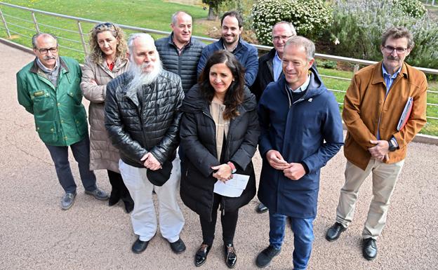 Ander Gil denuncia que «la derecha con tres siglas» tiene como alternativa «privatizar» las pensiones