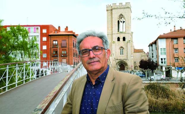 Cándido Abril: «¿Para qué nos educamos si no es para mejorar la vida? Aprender es lo más grande que tenemos y aquel que no sea sensible a eso, mal va»