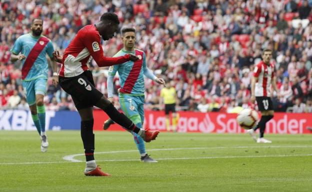 El Athletic retoma sus ansias europeas hundiendo al Rayo