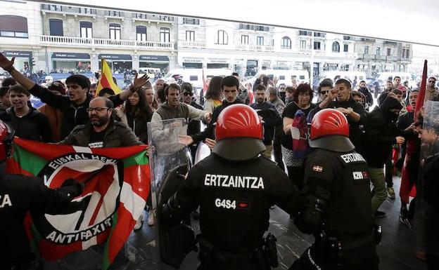 Los boicots a los actos de PP, Cs y Vox abren un nuevo frente electoral