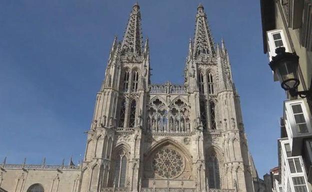 Las campanas de la Catedral de Burgos lloran el incendio de Notre Dame, su 'hermana mayor'