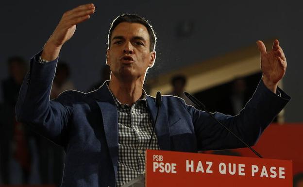 Pedro Sánchez entra en el cuerpo a cuerpo con Esquerra