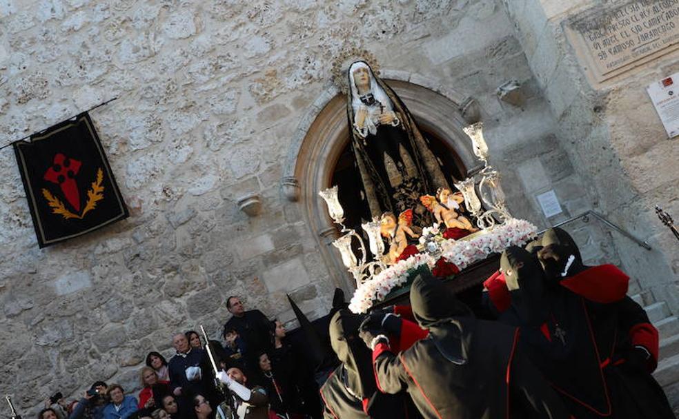 Burgos acompaña en su dolor a La Soledad