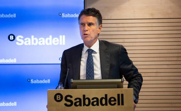 Sabadell acusa a algunos políticos de «hacer vudú» con la banca al decir que no pagan impuestos