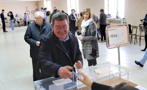 Rico anima a la participación en un «día magnífico para votar»