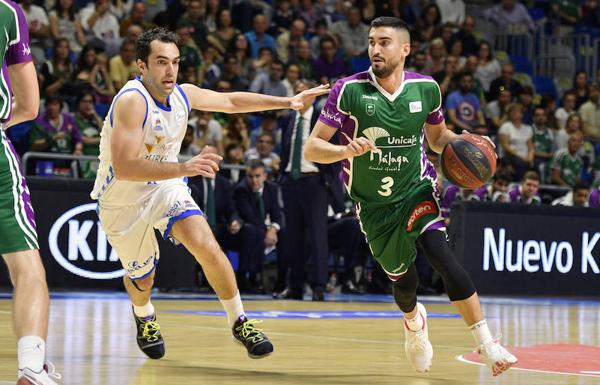 El Unicaja mete la directa para superar a un combativo San Pablo