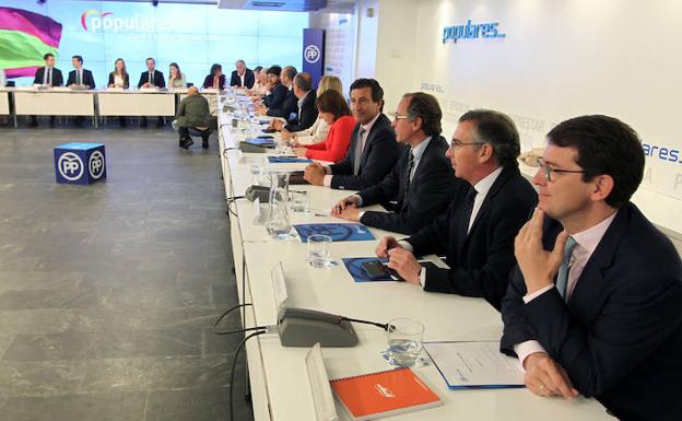 Mañueco dice que la propuesta del PP en Castilla y León es de «moderación» y que no habrá derrota