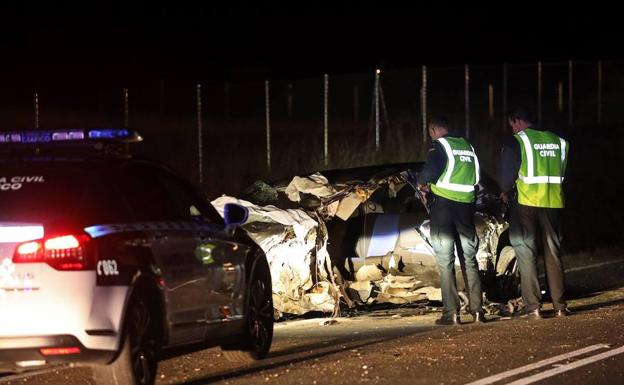 La muerte de tres personas en accidente de tráfico tiñe de luto Hinojosa y Villaseco