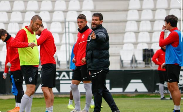 Estévez, ante el duelo contra el Inter: «Un empate sería bueno, ganar sería casi definitivo»