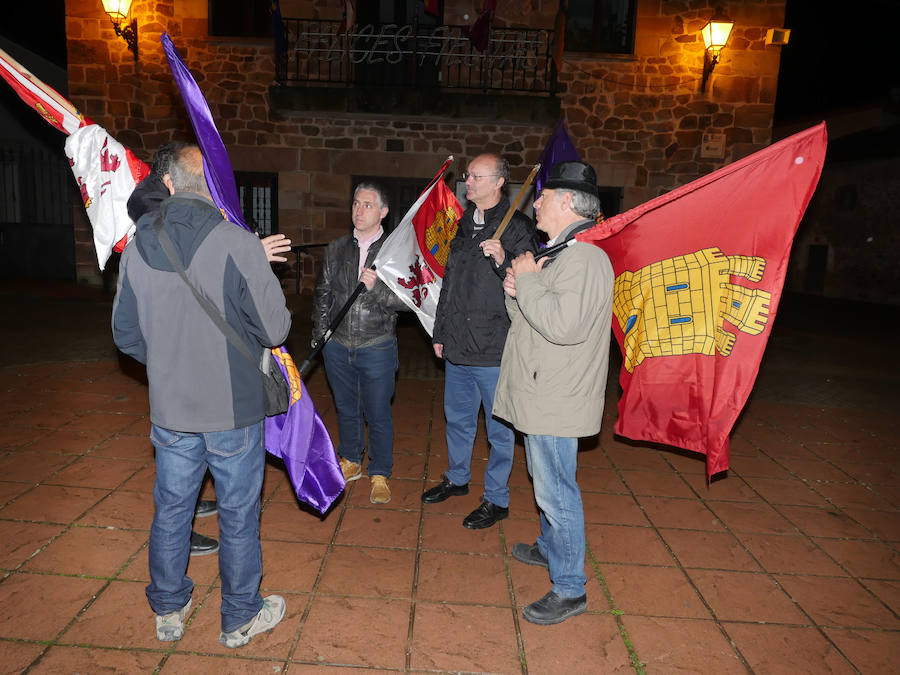 Imágenes del inicio del campaña de 'Burgos en marcha', 'Vecinos por Burgos' y 'Contigo somos Democracia'