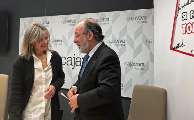 Cruz Roja y Cajaviva Caja Rural se unen para llevar magia al Hospital de Burgos