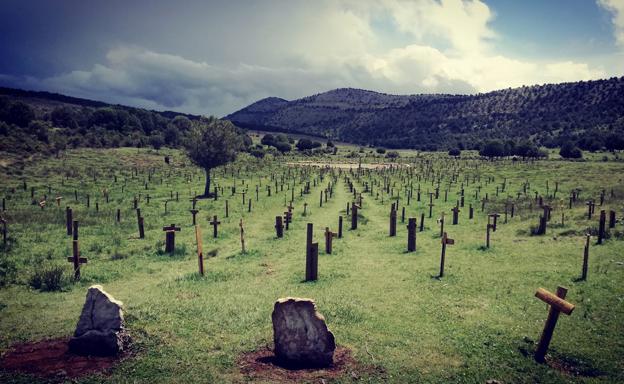 La Asociación Aspanias y Sad Hill se unen para cuidar y mantener el cementerio cinematográfico de 'El bueno, el feo y el malo'