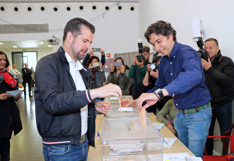 Tudanca: «Los socialistas esperamos una jornada histórica para nuestra tierra»