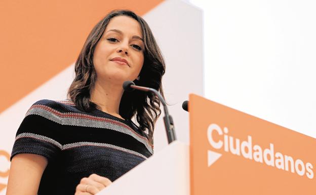 Cs crea un comité de negociación sin órdenes de vetar a PSOE ni excluir a Vox