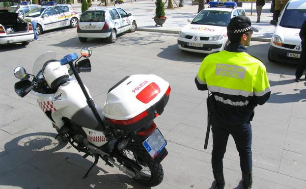 La pareja acusada de matar a su bebé en Sevilla se inculpa mutuamente